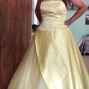 Tiffany designs yellow prom dress
